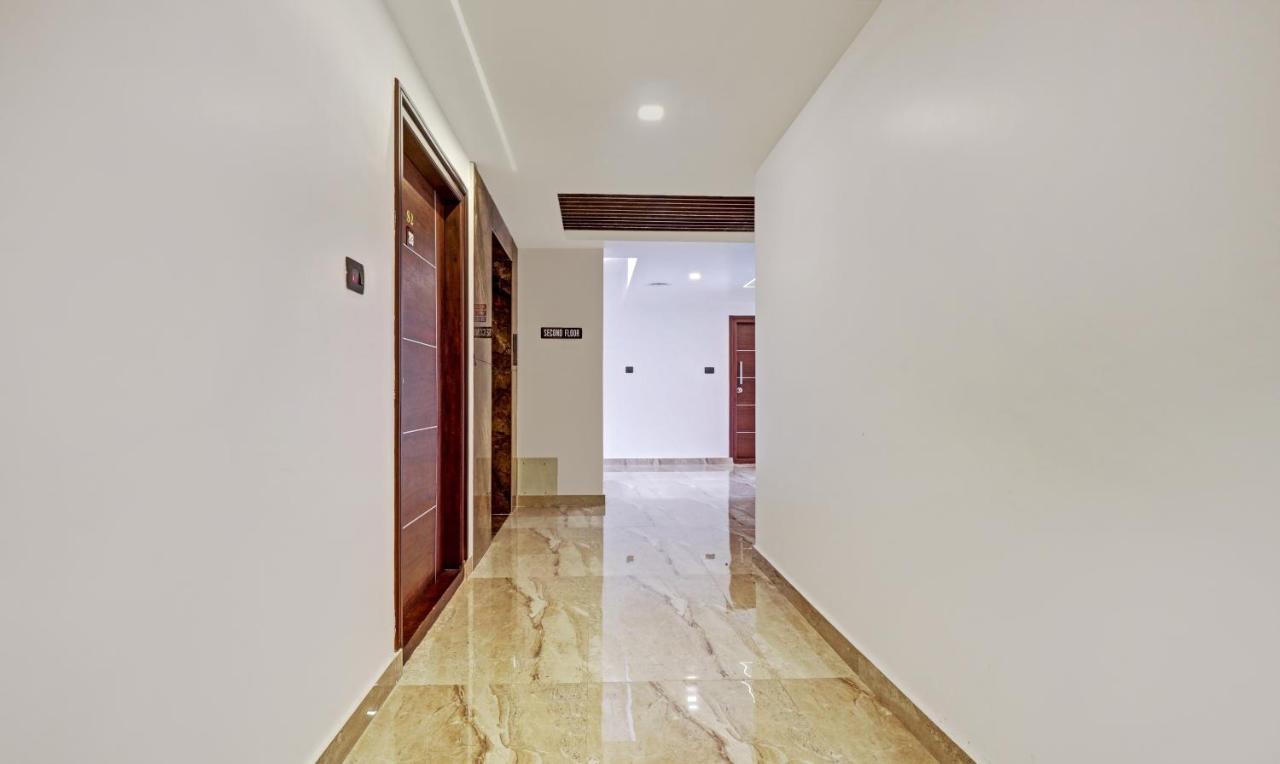 Sreepathi Mayoogha Guruvāyūr Extérieur photo